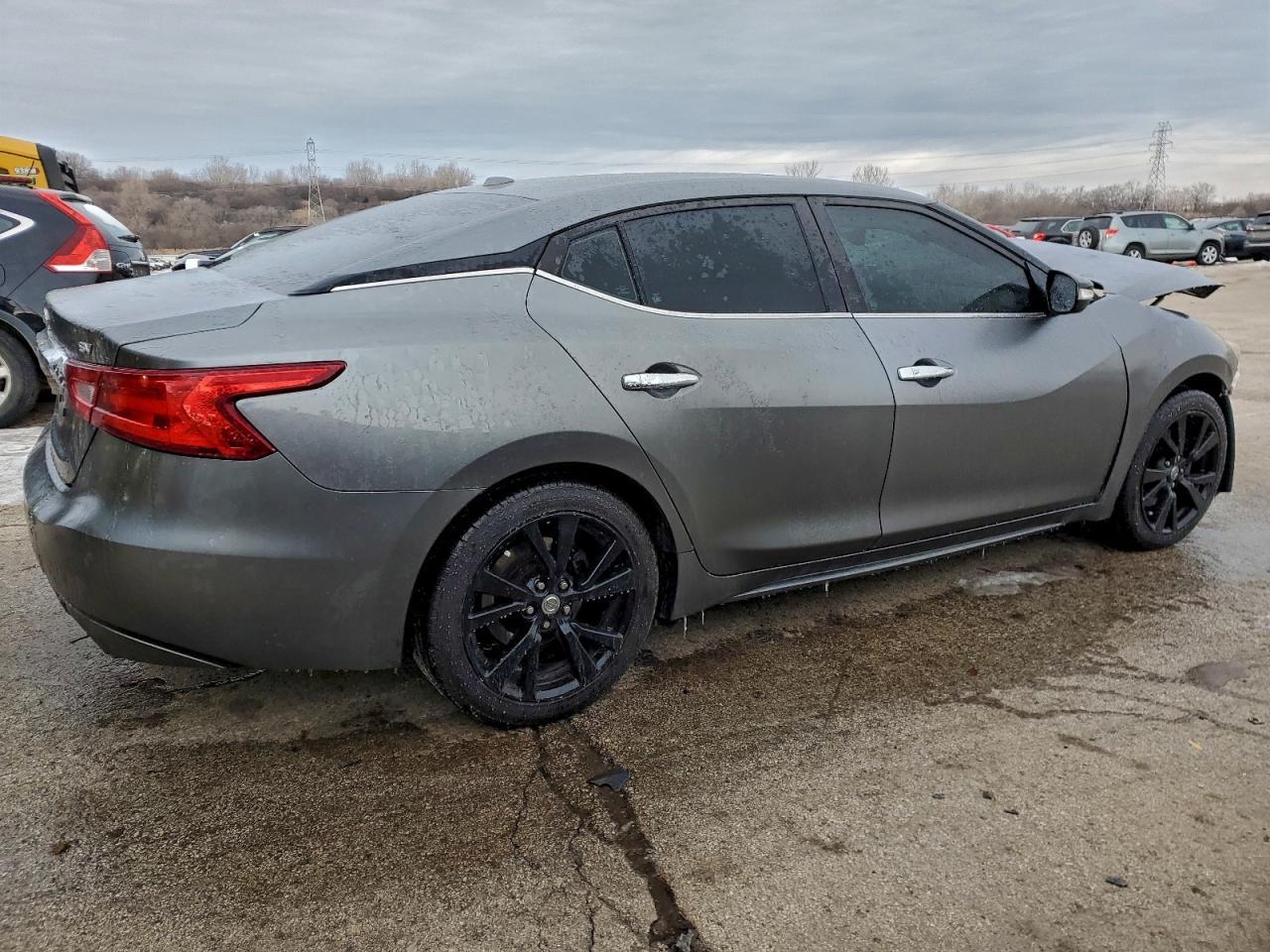 2017 NISSAN Maxima