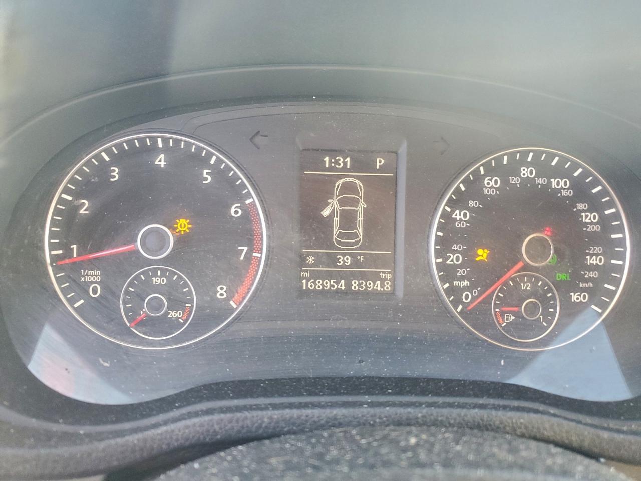 2014 VOLKSWAGEN Passat