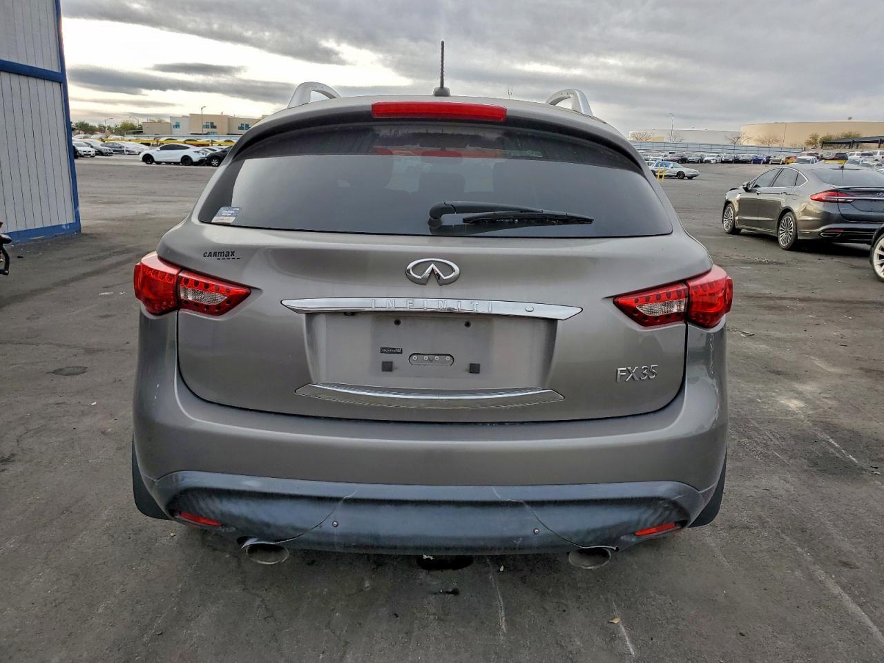 2010 INFINITI FX35