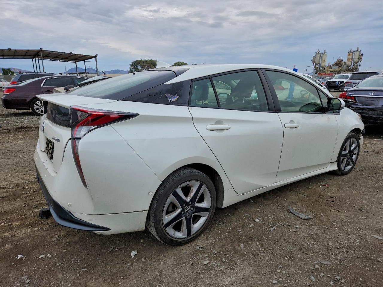 2017 TOYOTA PRIUS