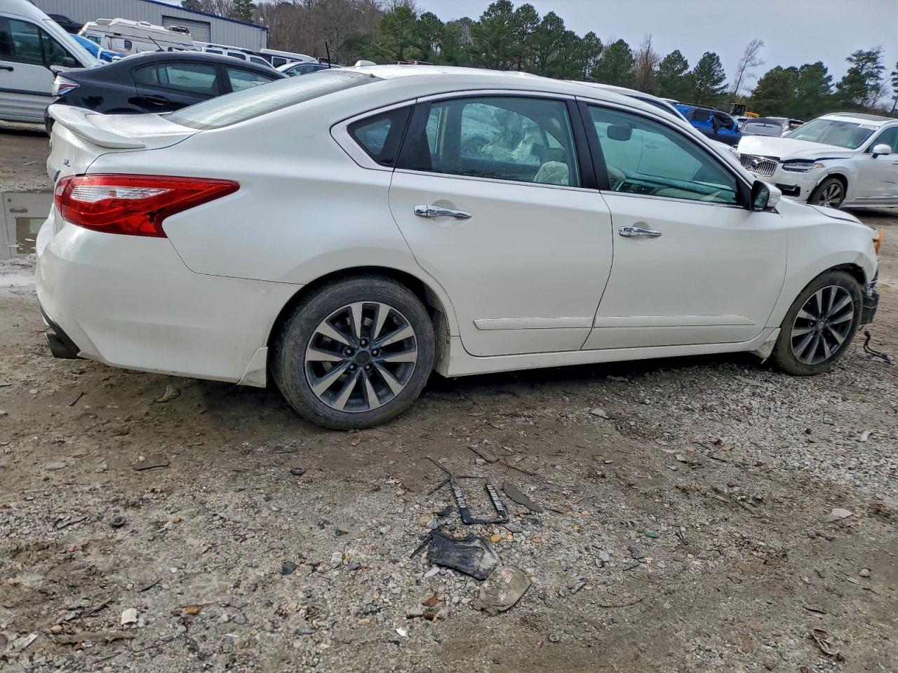 2016 NISSAN ALTIMA