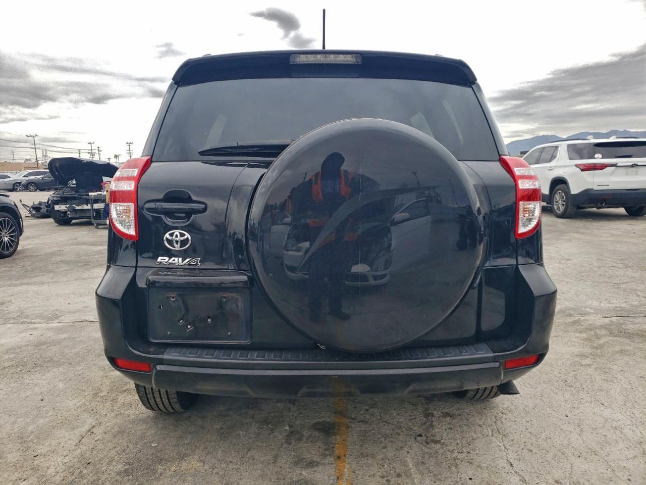 2011 TOYOTA RAV4