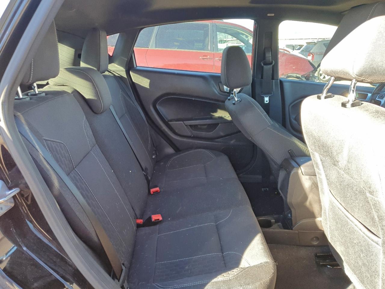 2016 FORD Fiesta