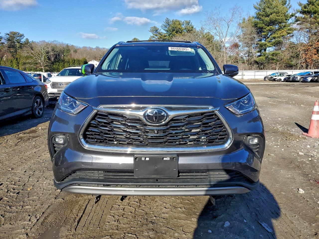 2023 TOYOTA HIGHLANDER