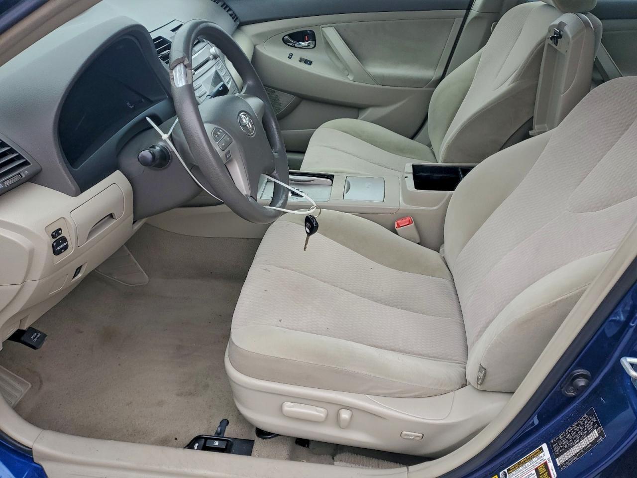 2011 TOYOTA CAMRY