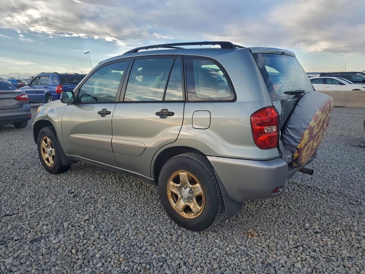 2004 TOYOTA RAV4