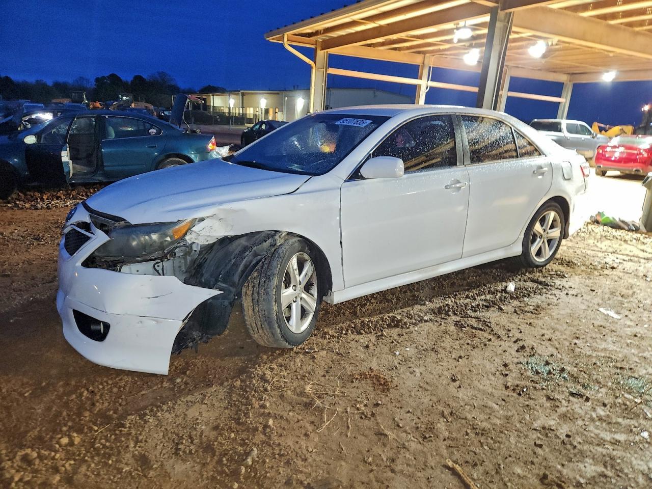 2011 TOYOTA CAMRY