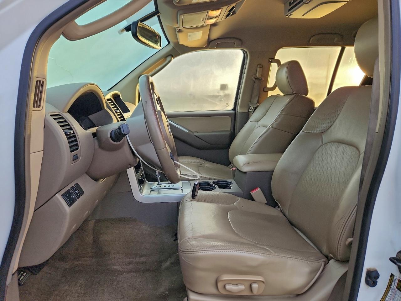 2011 NISSAN PATHFINDER