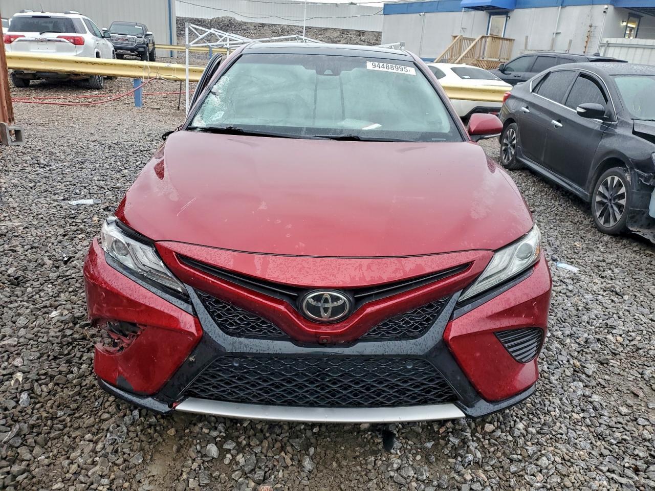 2018 TOYOTA CAMRY