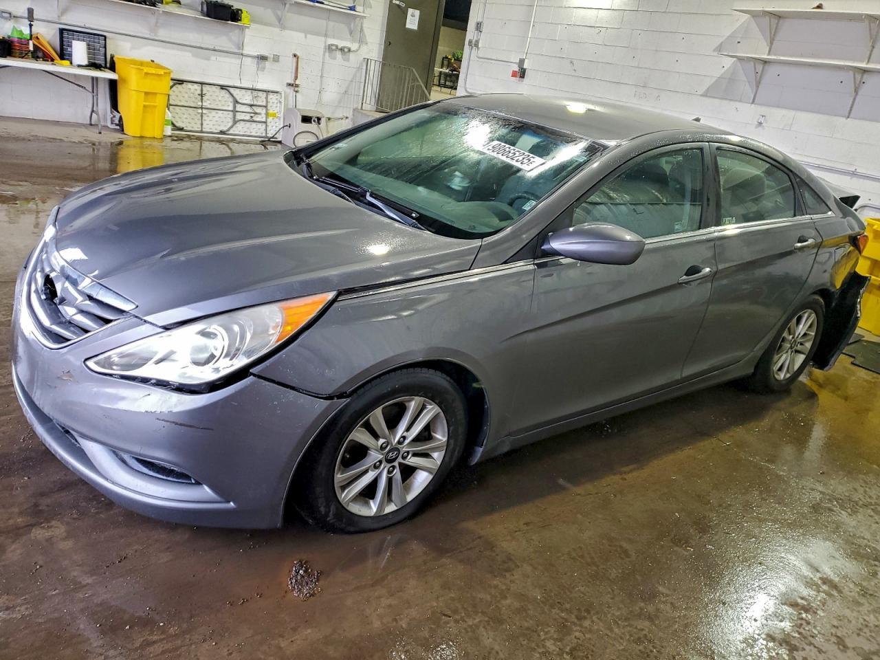 2011 HYUNDAI SONATA