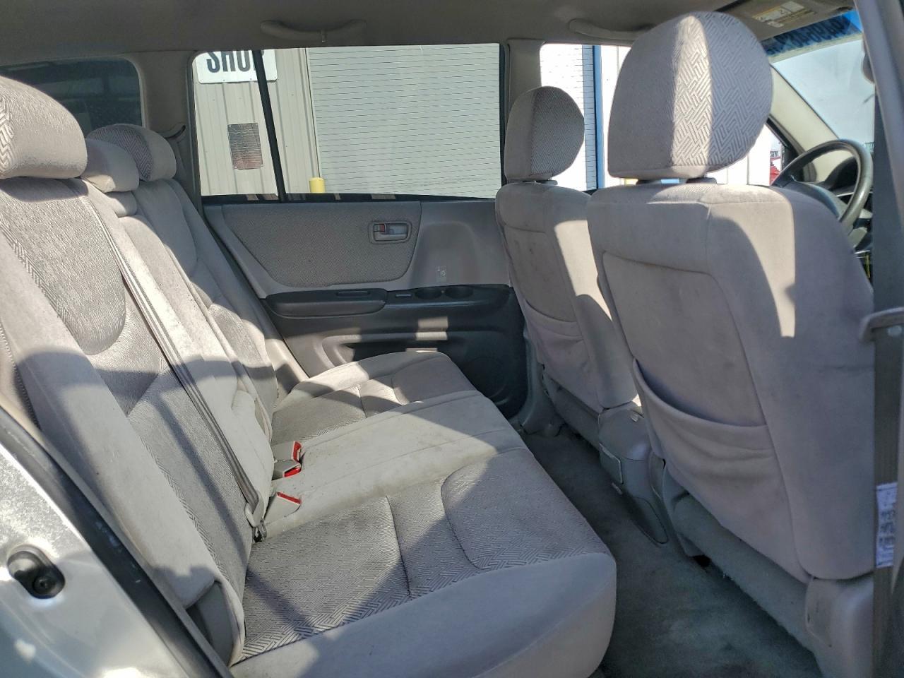 2003 TOYOTA HIGHLANDER