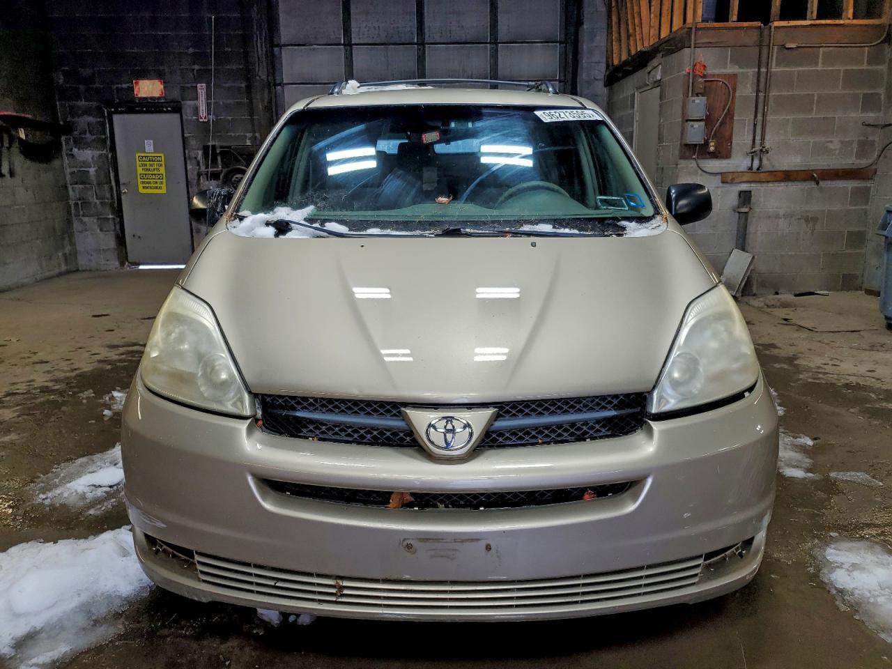 2005 TOYOTA SIENNA