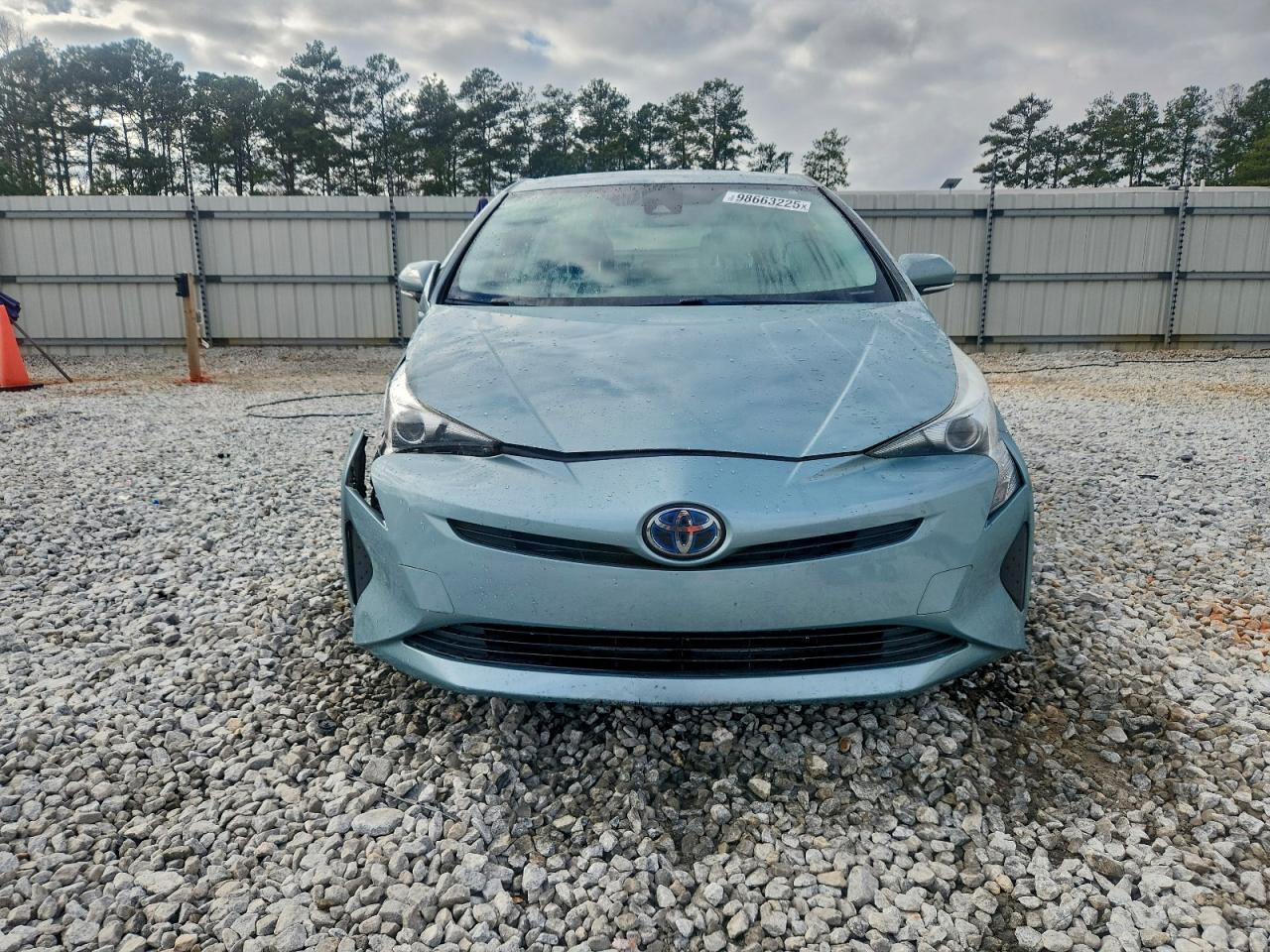 2017 TOYOTA PRIUS