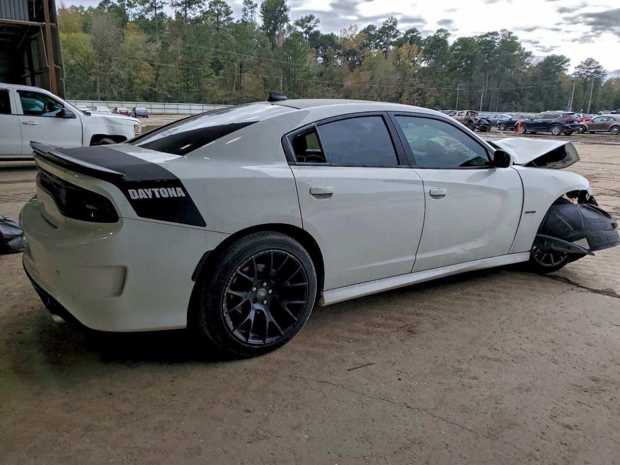 2017 DODGE CHARGER
