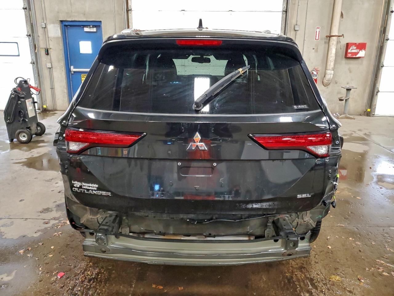 2022 MITSUBISHI outlander