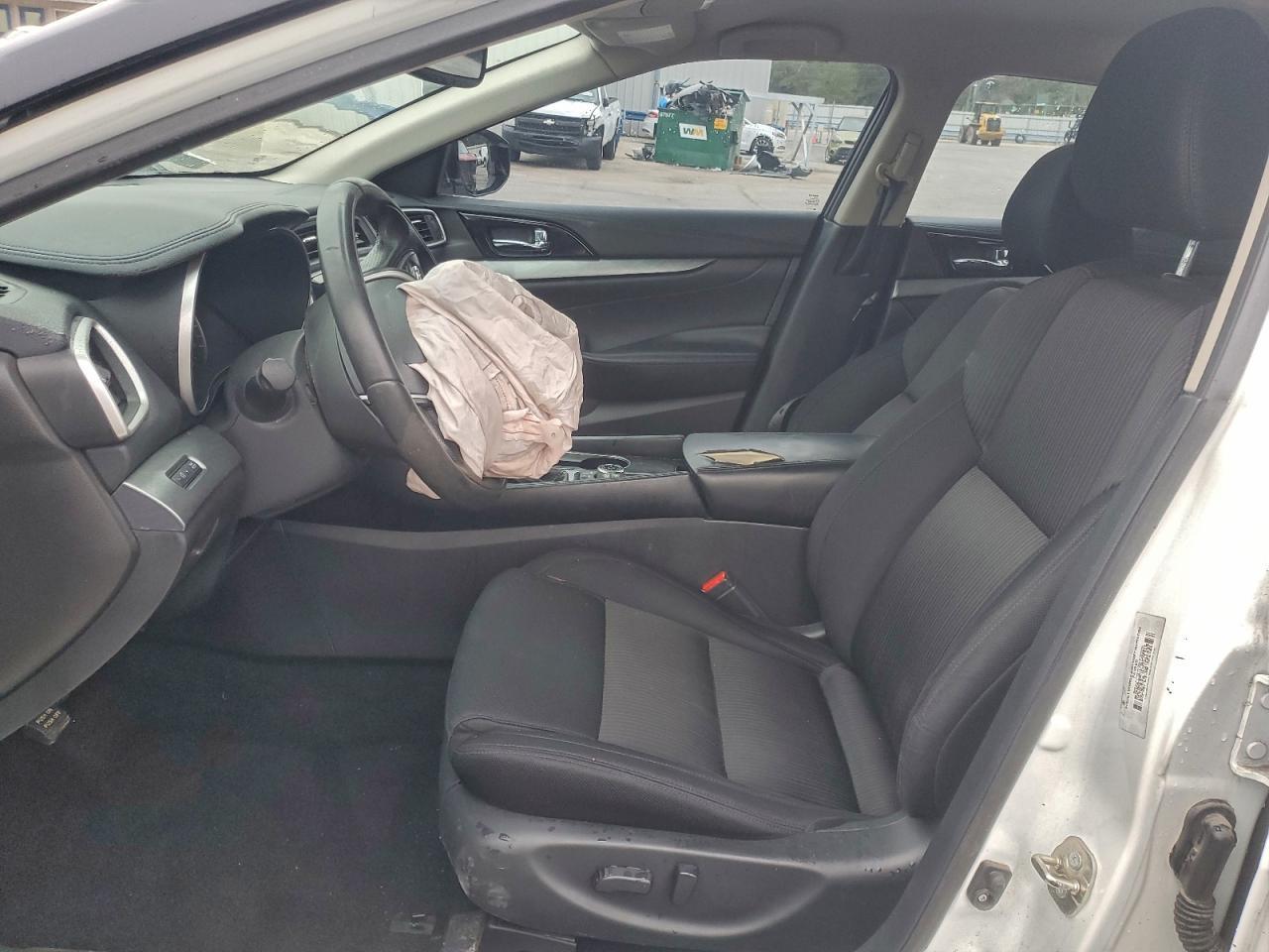 2016 NISSAN Maxima
