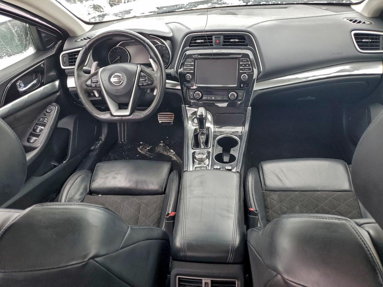 2016 NISSAN Maxima