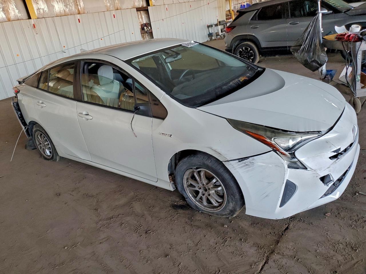 2016 TOYOTA PRIUS
