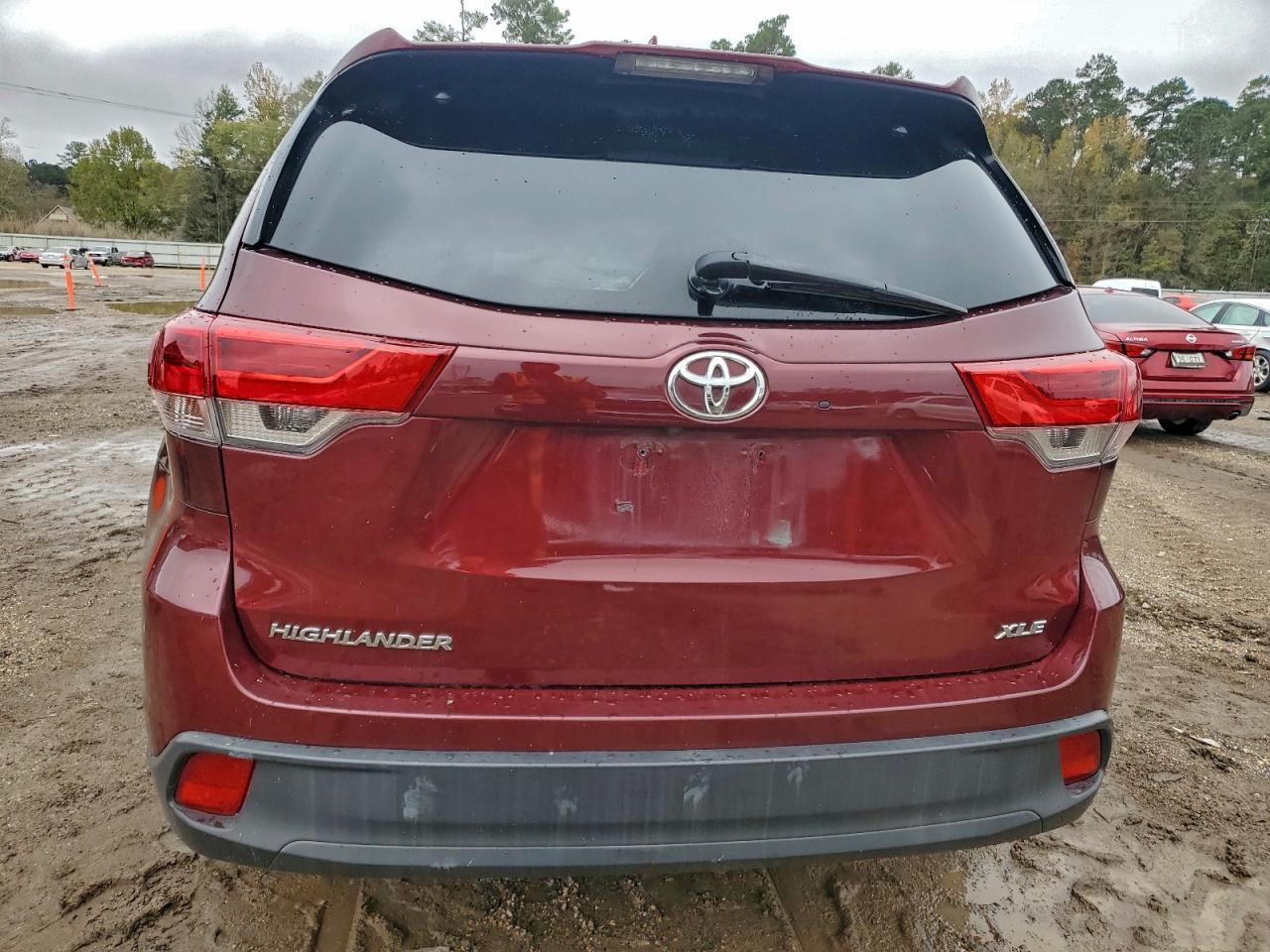 2018 TOYOTA HIGHLANDER