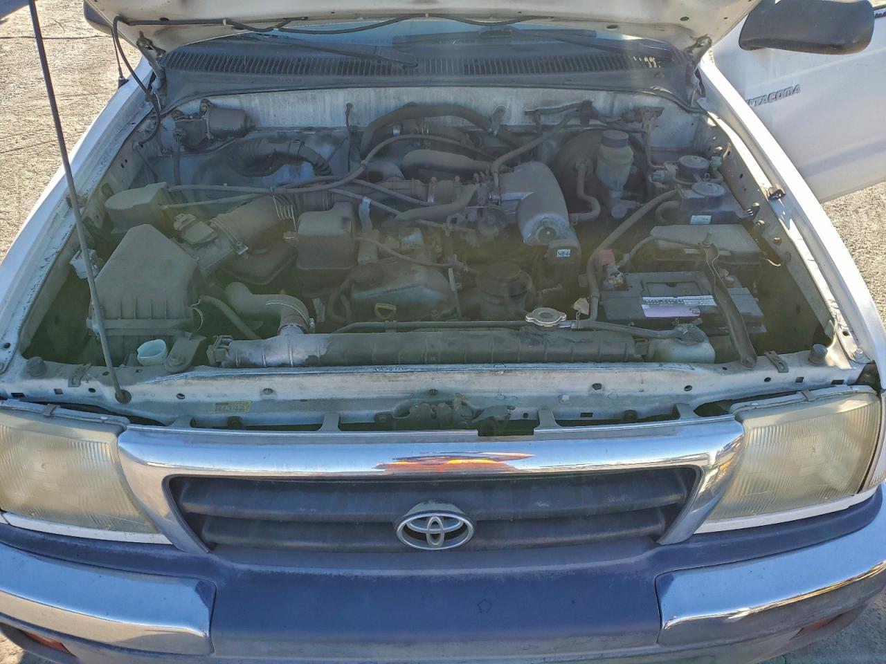 2000 TOYOTA TACOMA