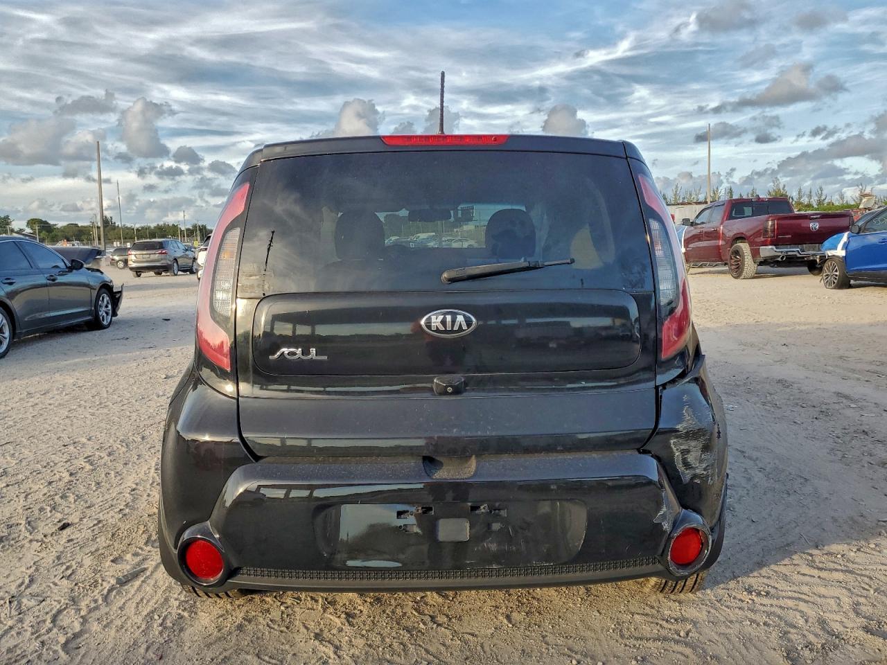 2016 KIA SOUL