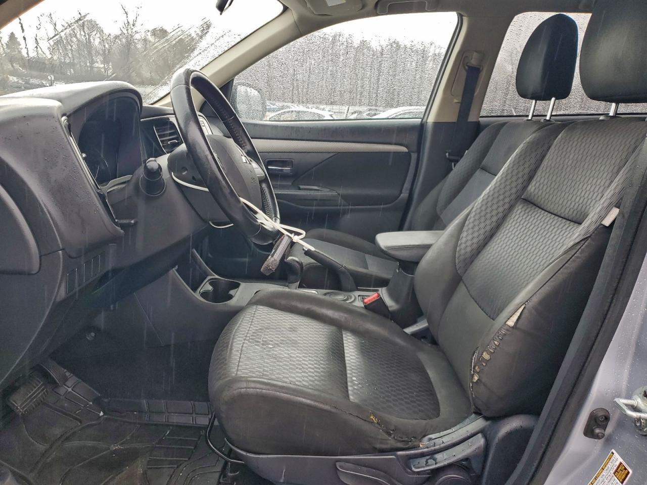 2014 MITSUBISHI outlander