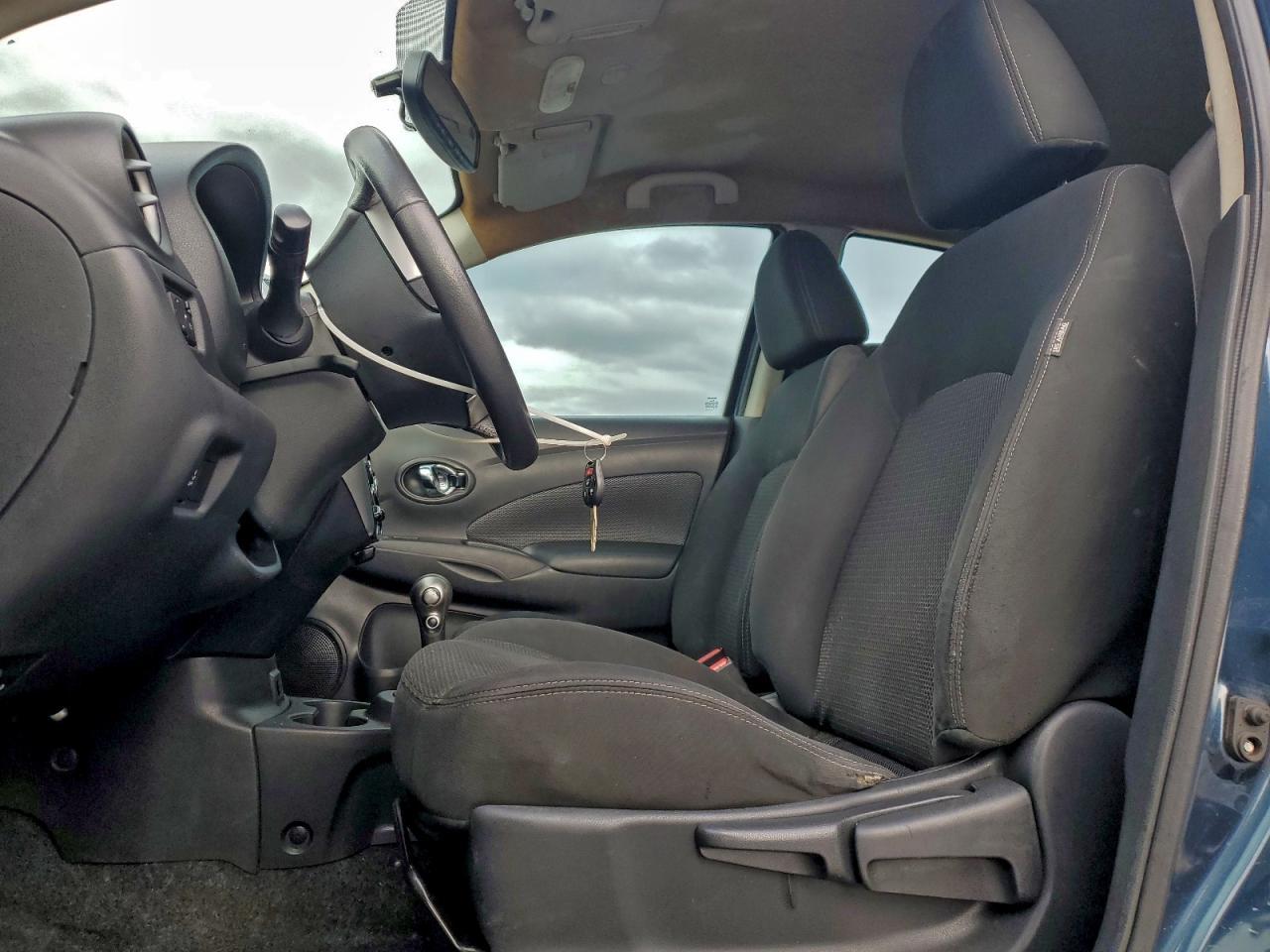 2017 NISSAN VERSA