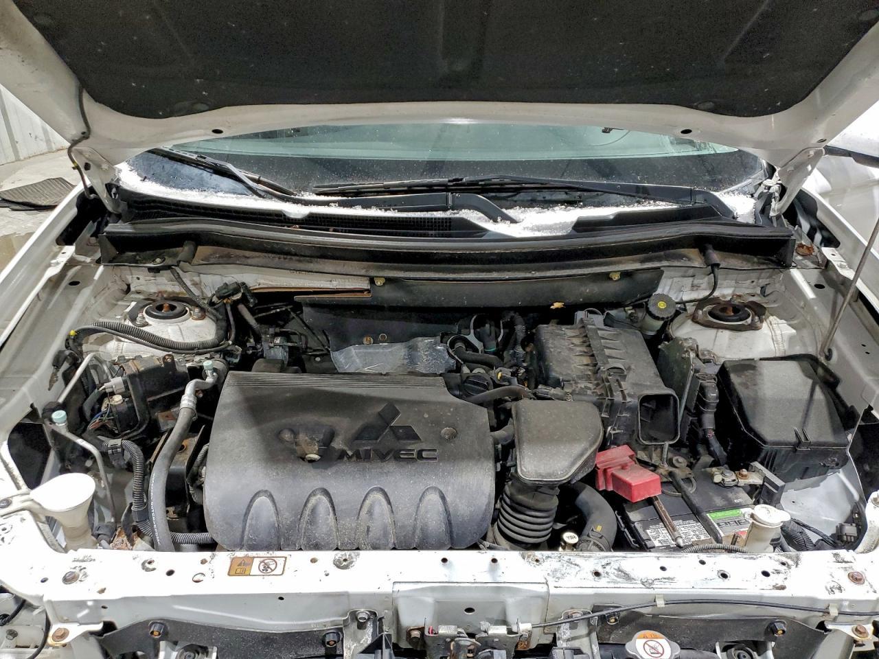 2016 MITSUBISHI outlander