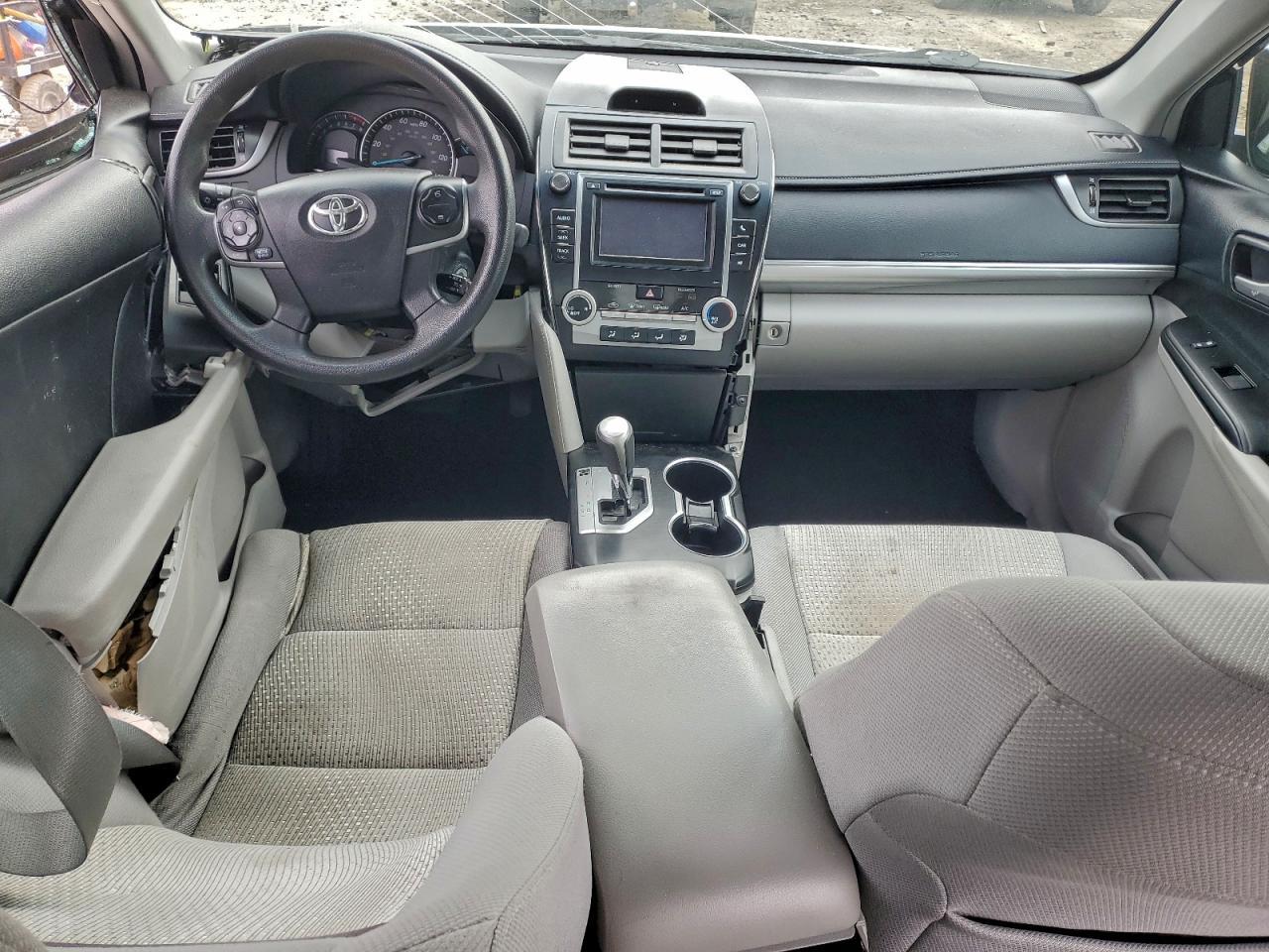 2014 TOYOTA CAMRY