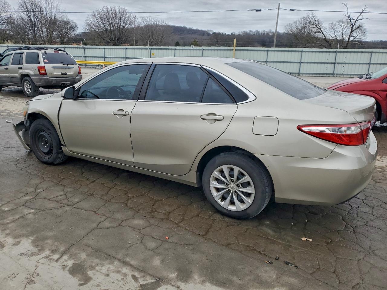 2016 TOYOTA CAMRY
