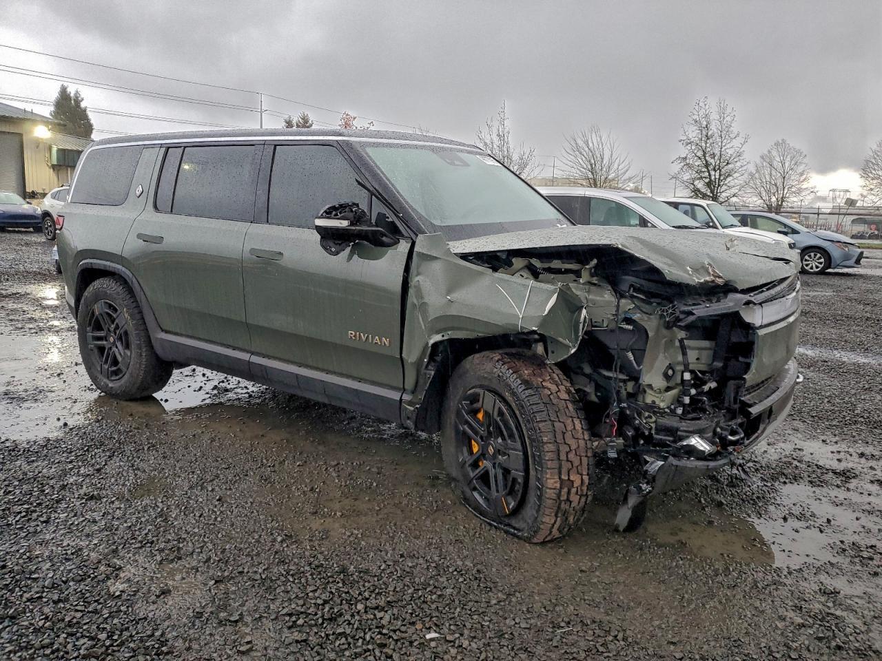 2024 RIVIAN R1s
