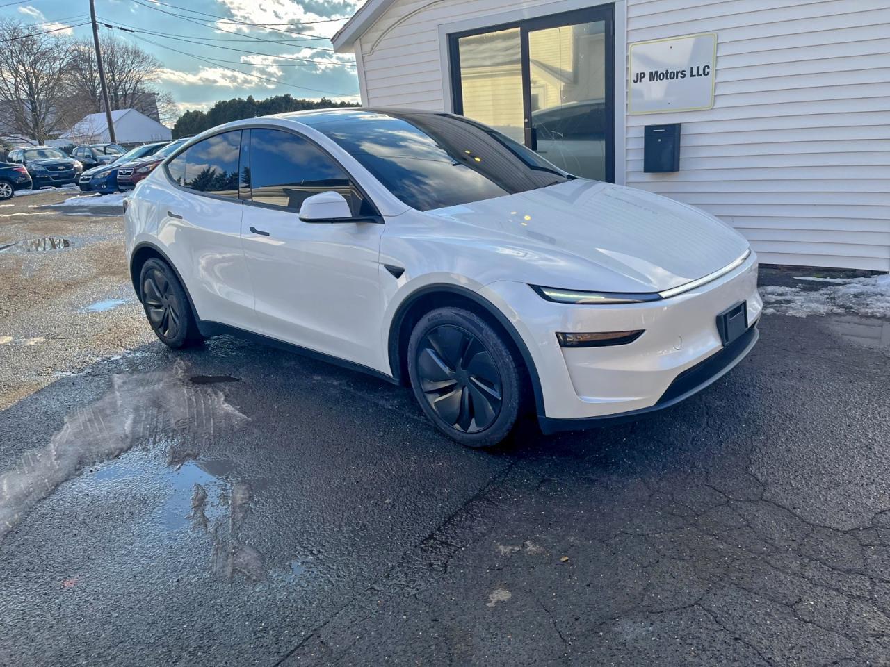 2026 TESLA MODEL Y