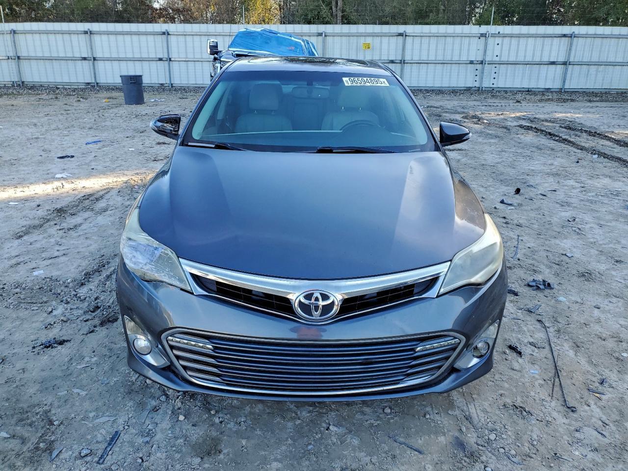 2014 TOYOTA Avalon