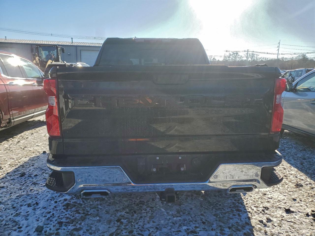 2025 CHEVROLET Silverado