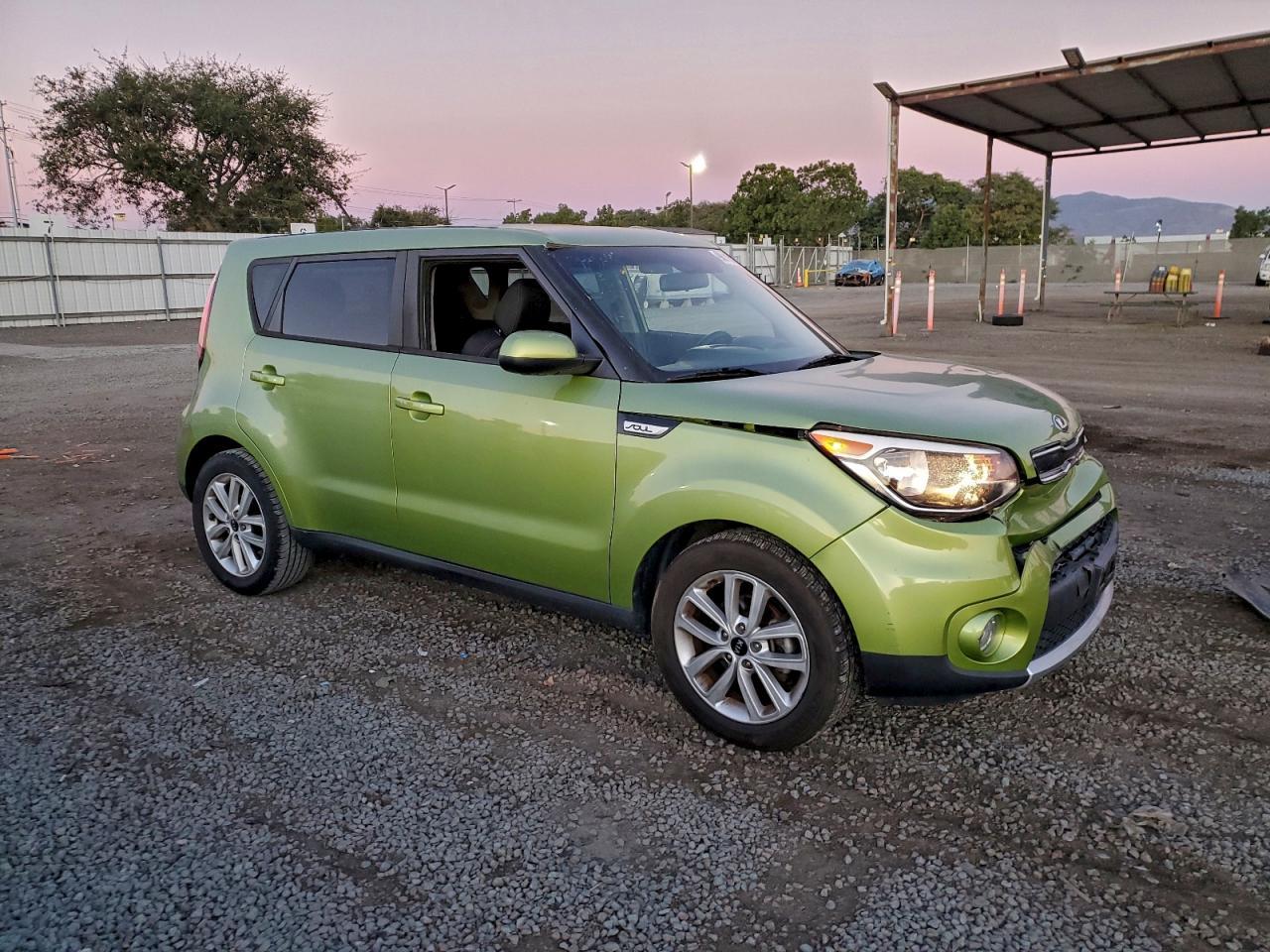 2017 KIA SOUL