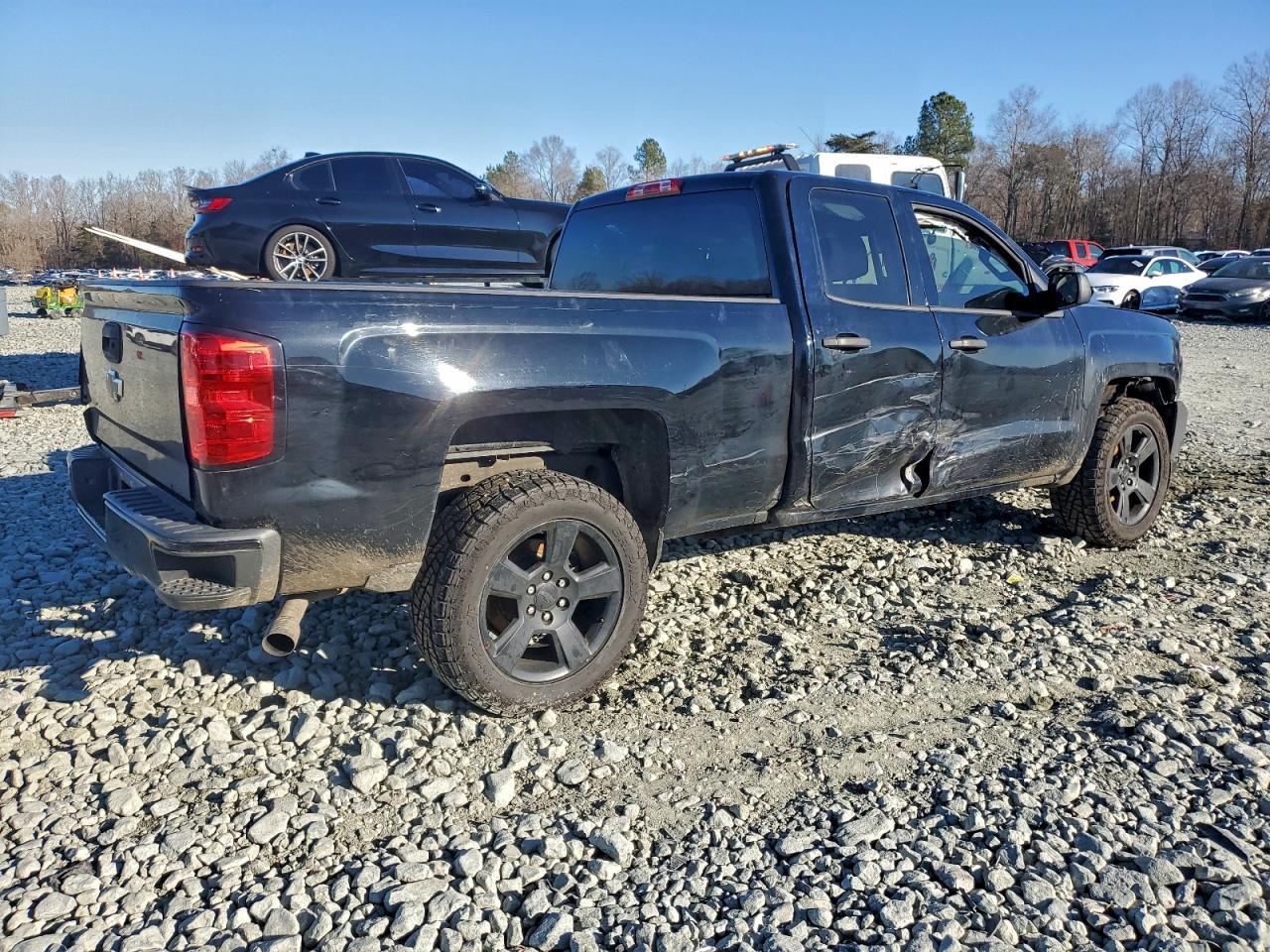 2018 CHEVROLET Silverado