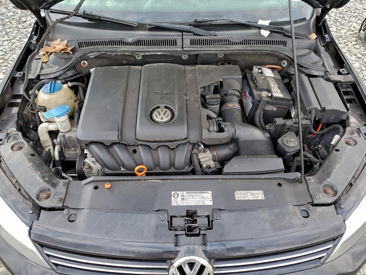2013 VOLKSWAGEN JETTA