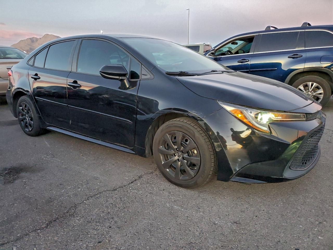 2021 TOYOTA COROLLA