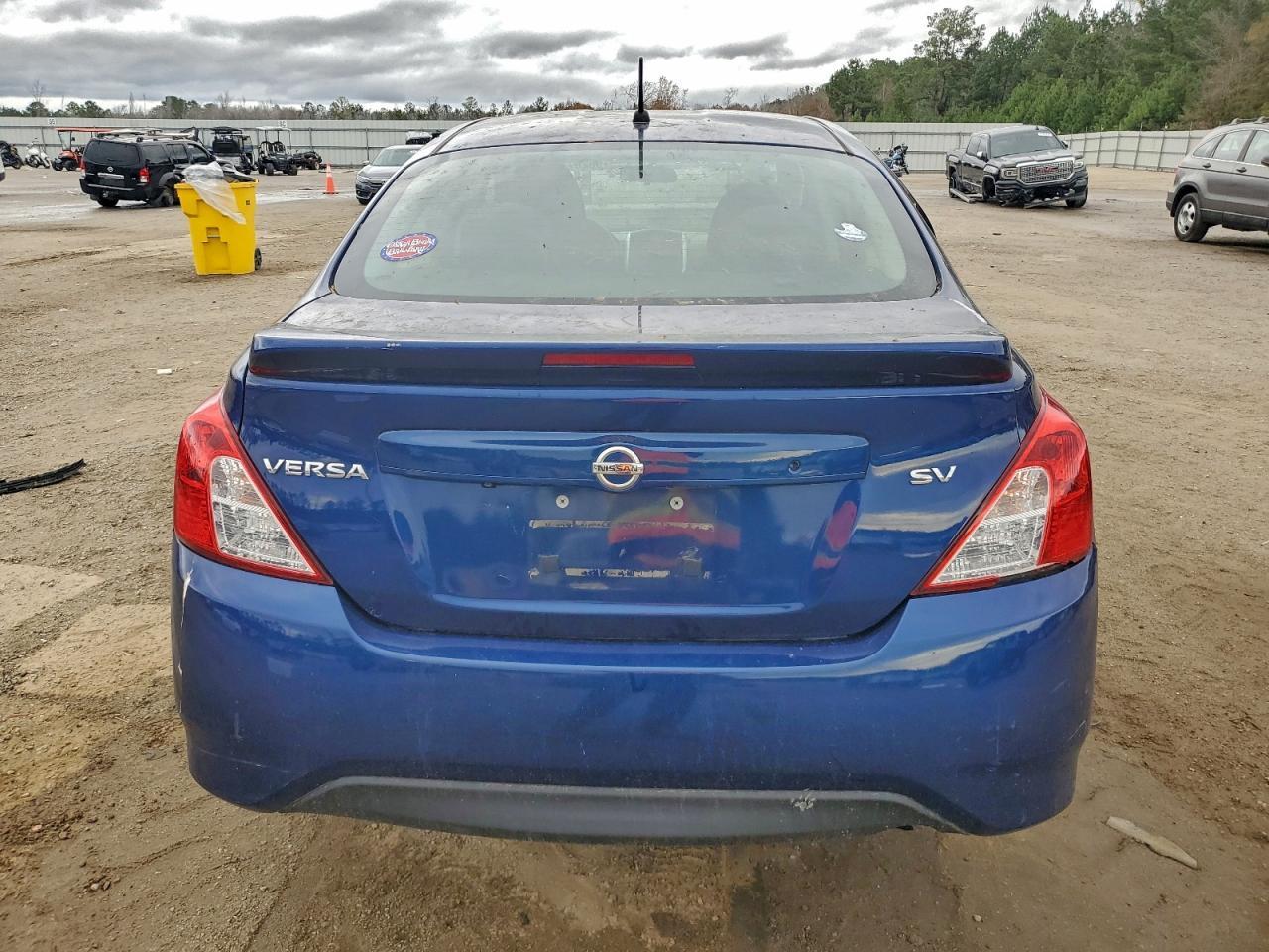 2018 NISSAN VERSA