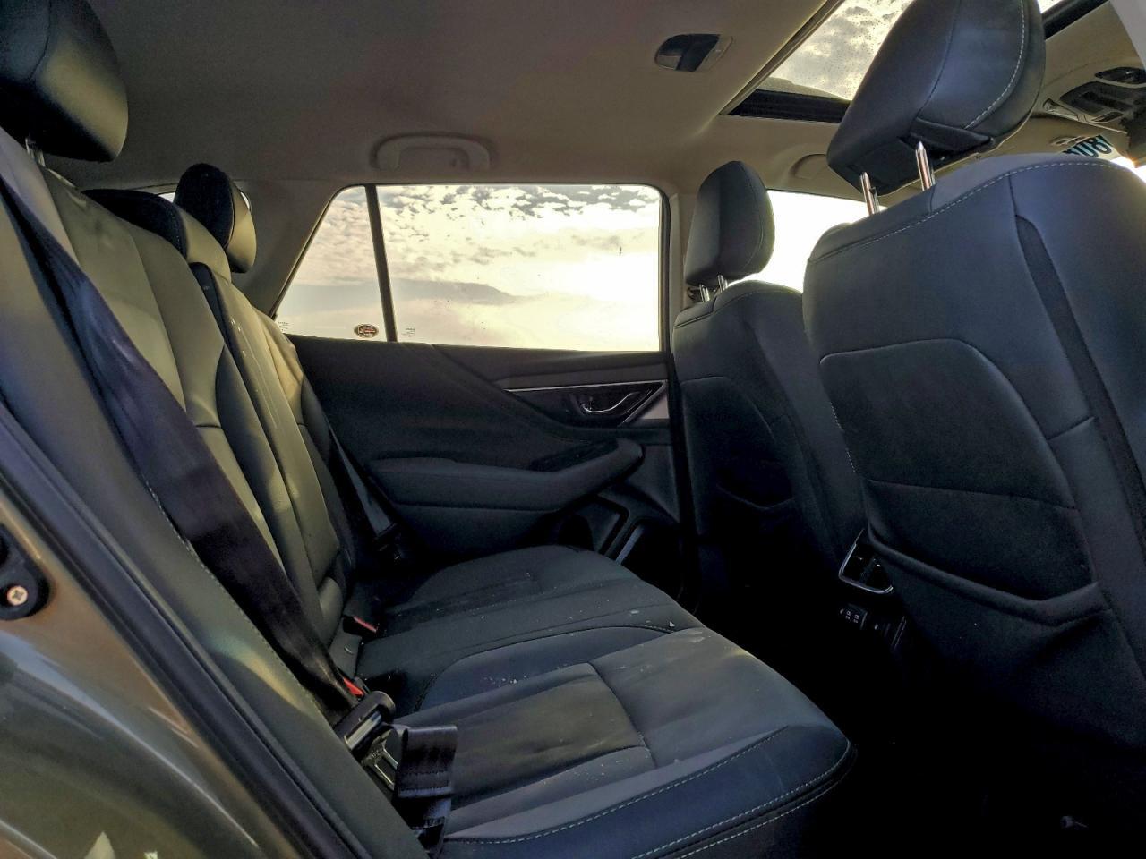 2022 SUBARU Outback