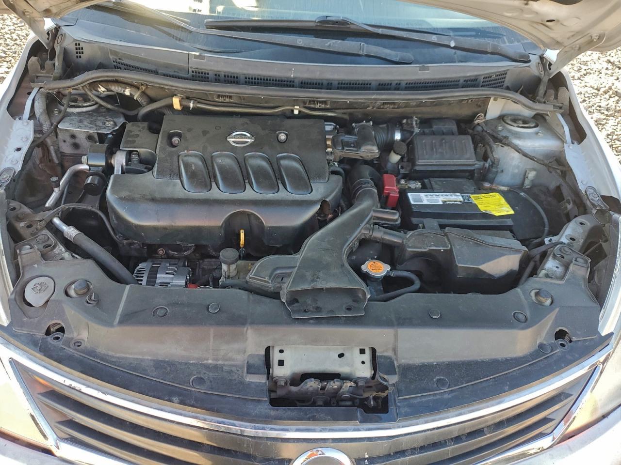 2011 NISSAN VERSA
