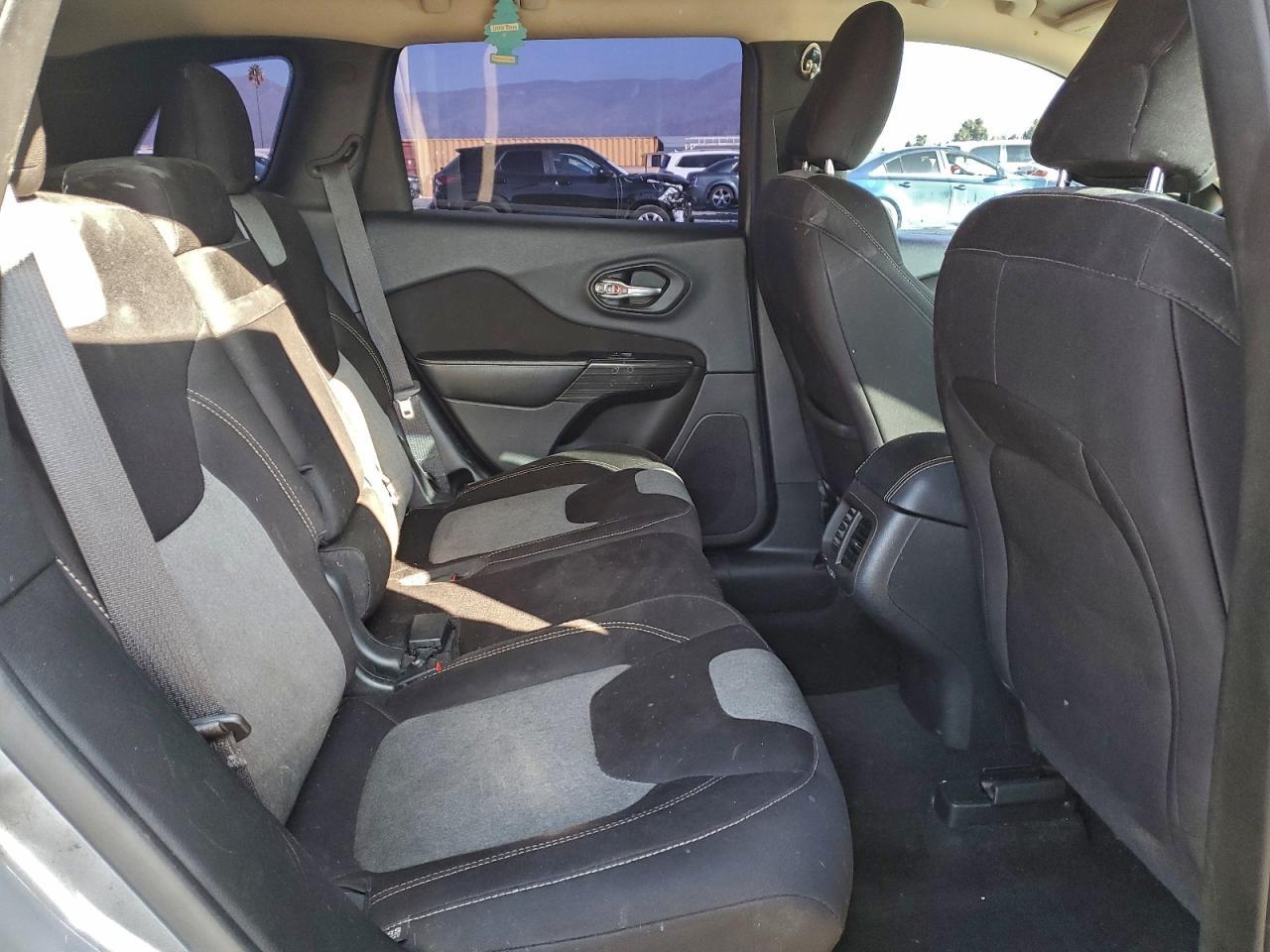 2015 JEEP CHEROKEE