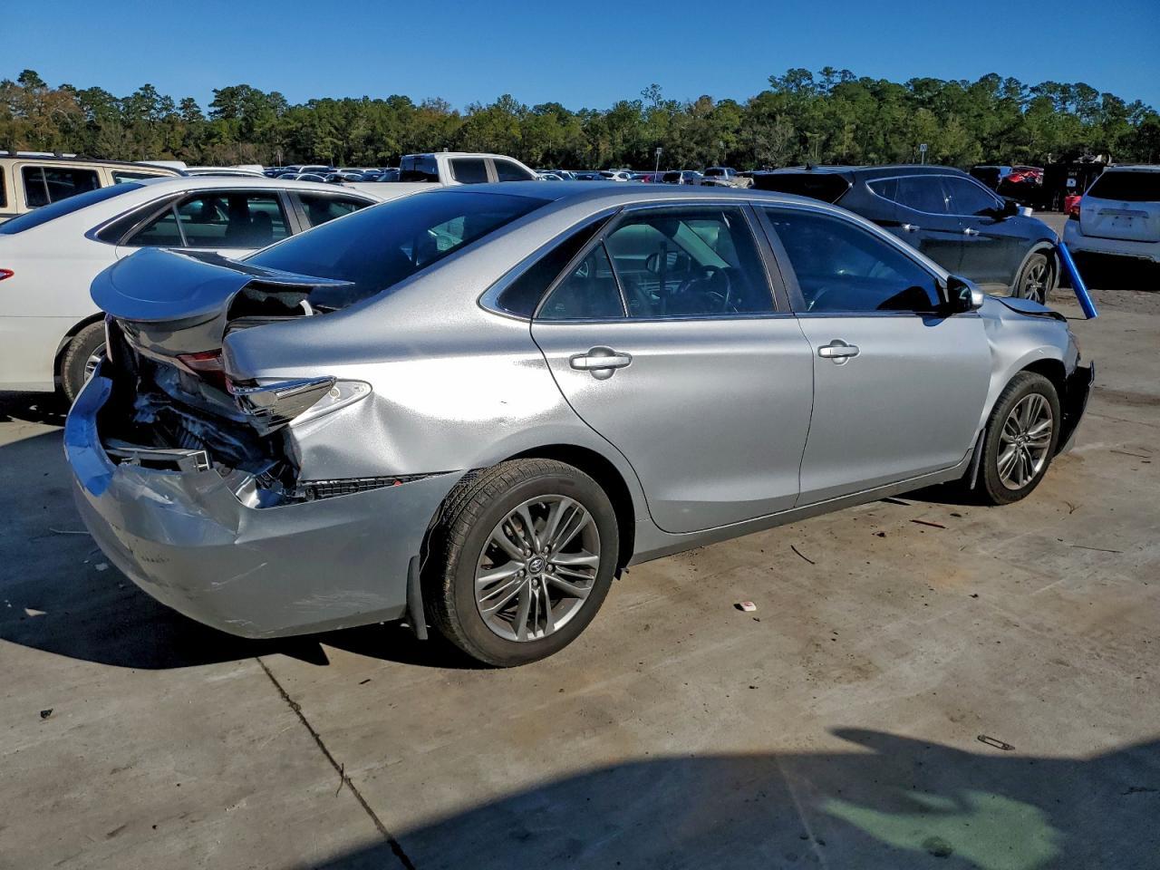 2017 TOYOTA CAMRY
