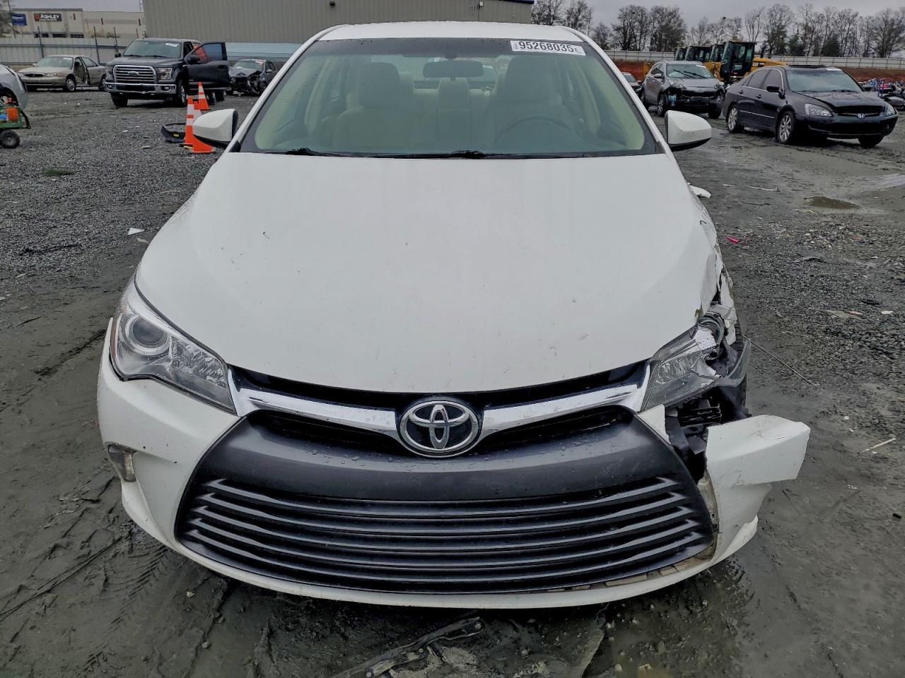 2016 TOYOTA CAMRY