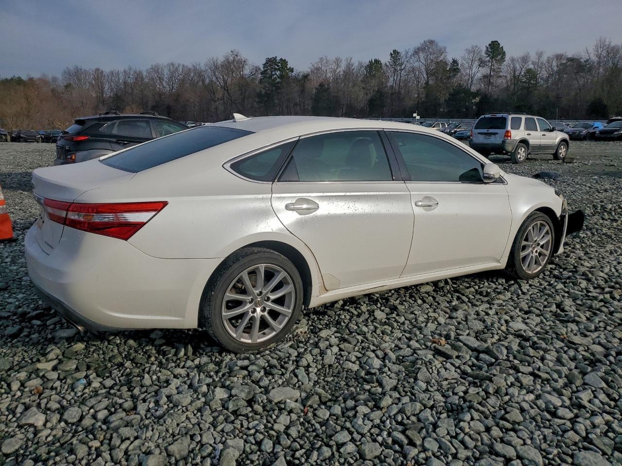 2015 TOYOTA Avalon