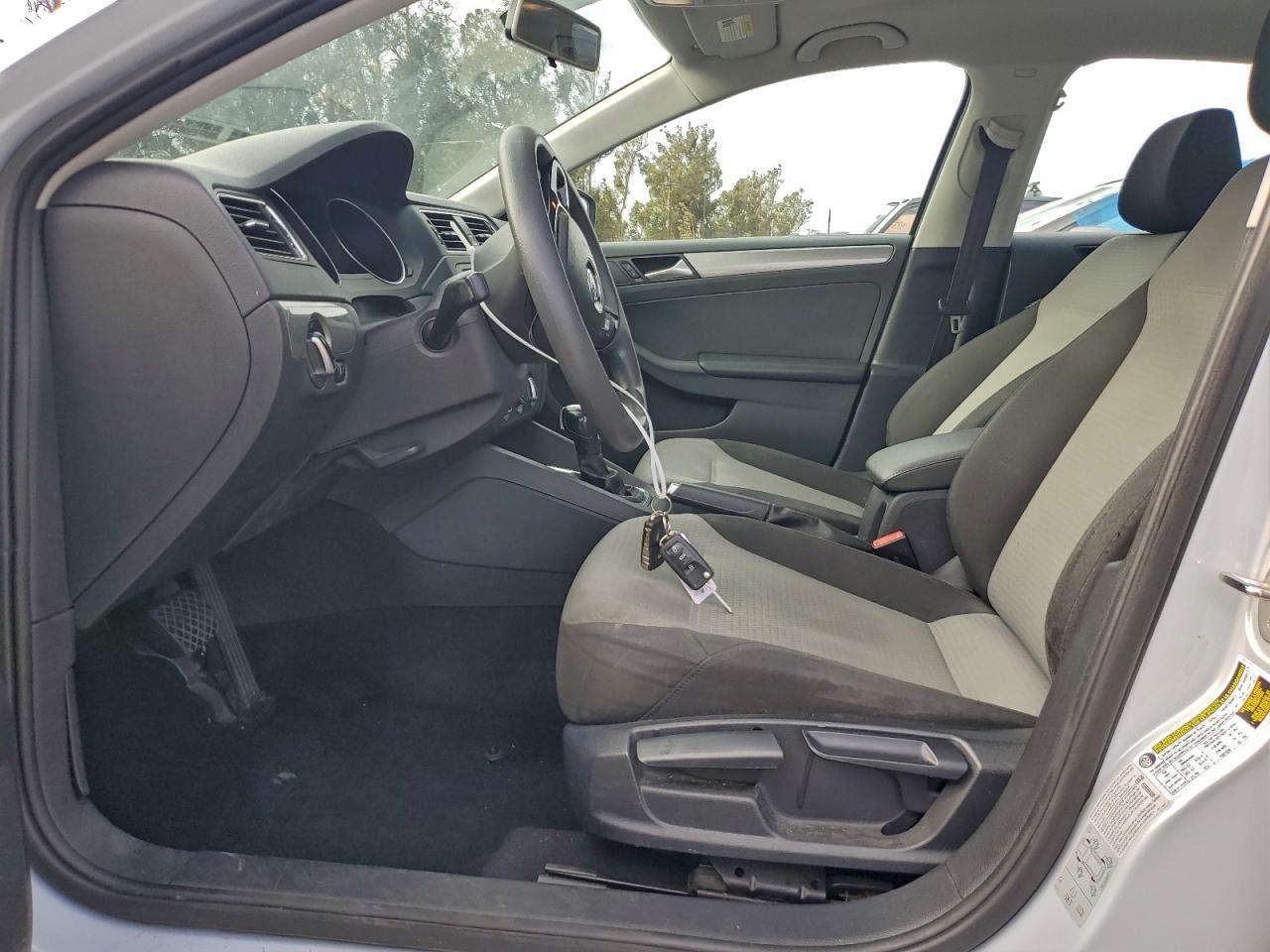 2017 VOLKSWAGEN JETTA