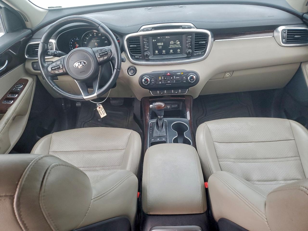 2017 KIA SORENTO