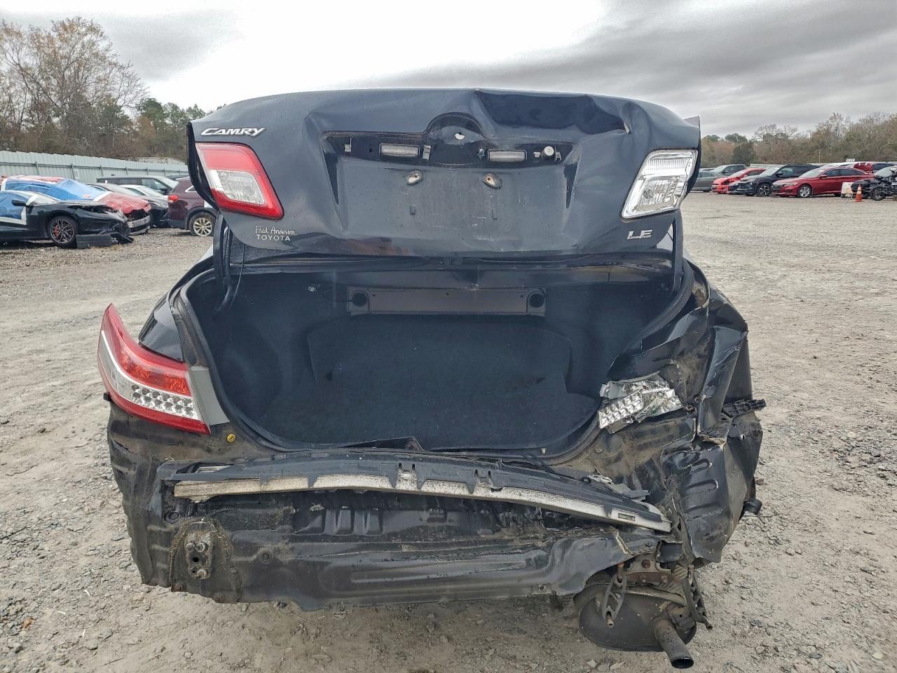 2010 TOYOTA CAMRY