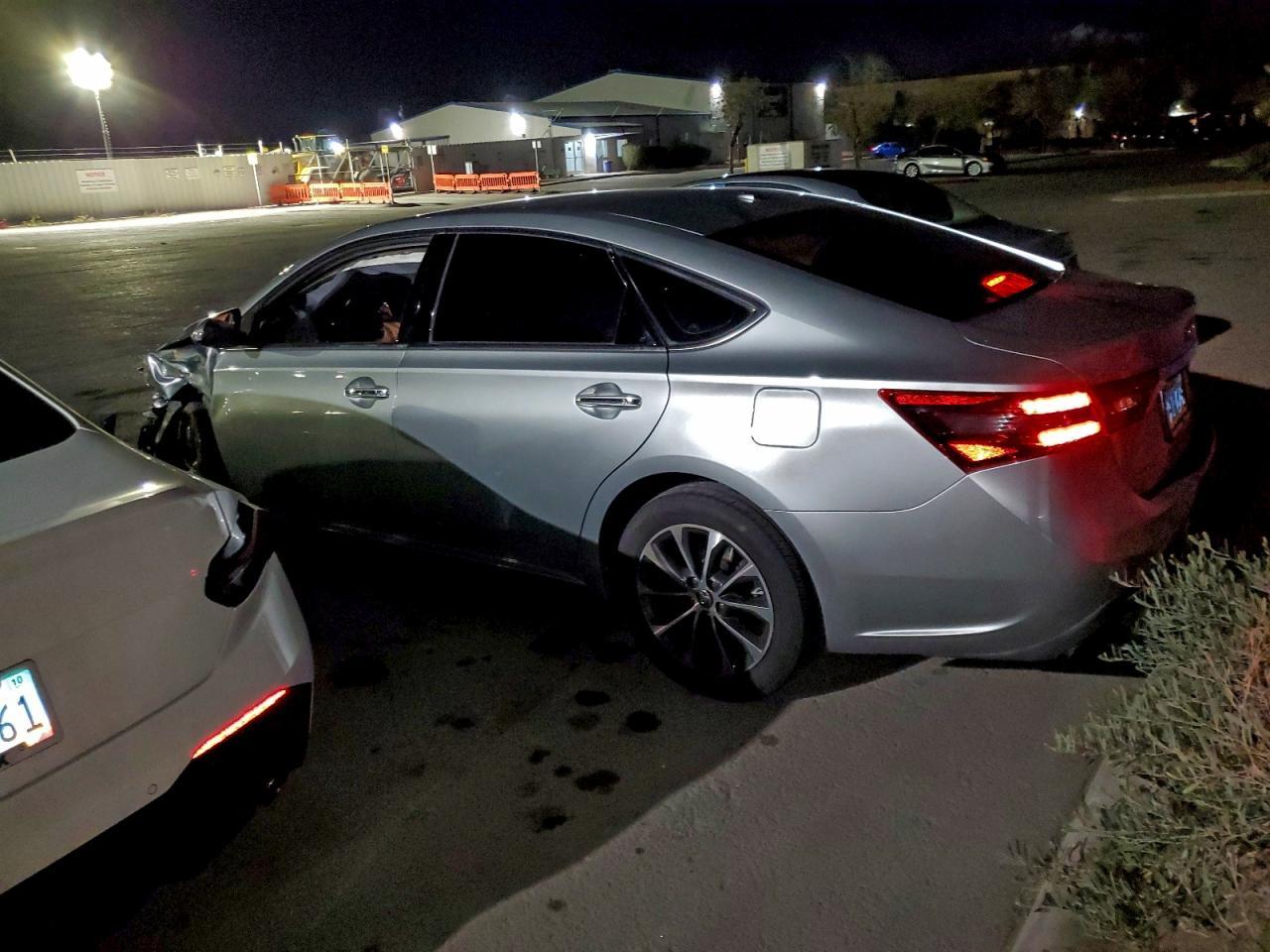 2018 TOYOTA Avalon