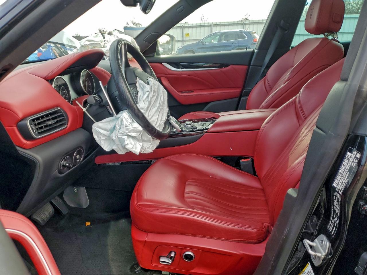 2021 MASERATI Levante